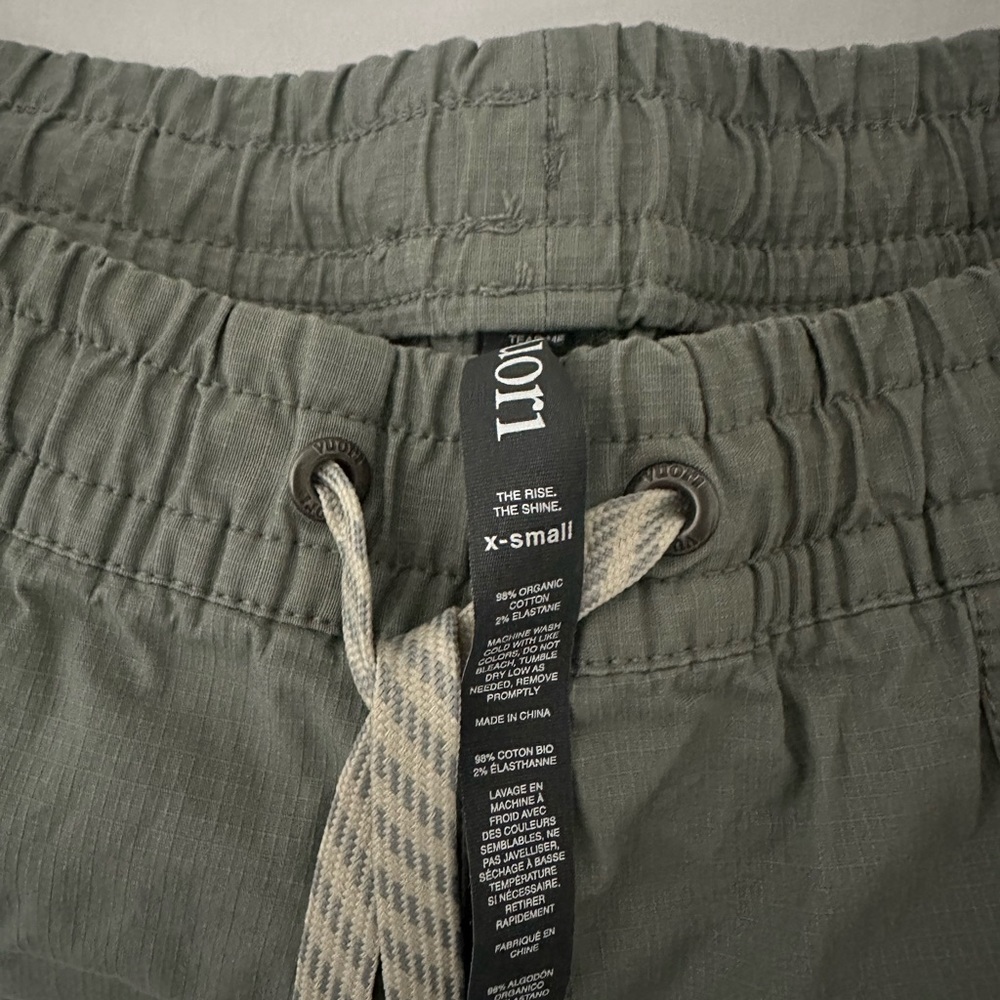 Vuori Shorts